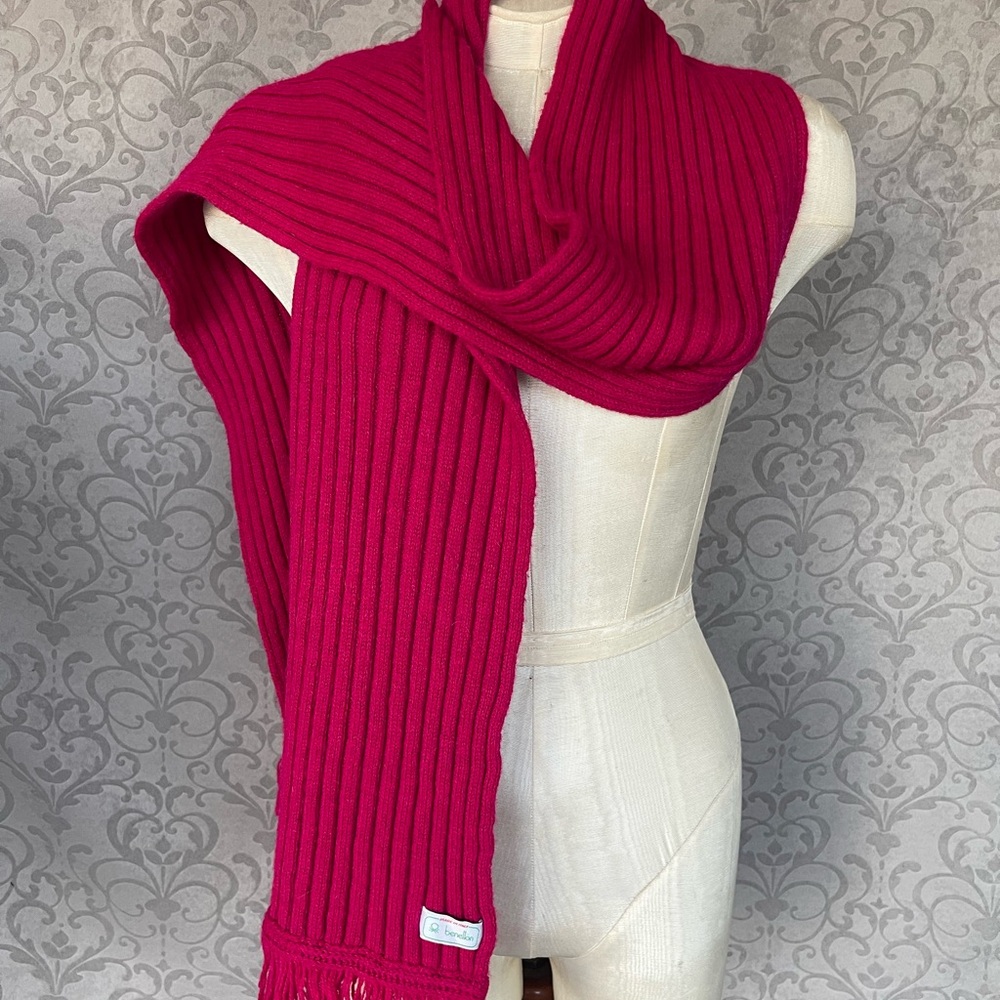 Benetton Pink Ribbed Scarf | Fuchsia Made in Italy Knit Winter Scarf with Fringe